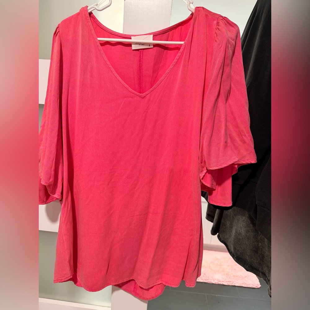 ANDREE BY UNIT Bright Pink V-Neck Blouse